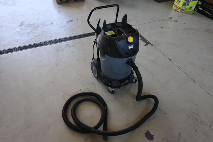 1 x Kärcher Staubsauger